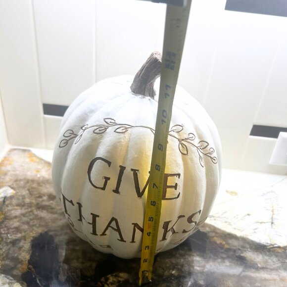 Give Thanks Pumpkin Thanksgiving Centerpiece Fall Home Decor - Picture 5 of 6